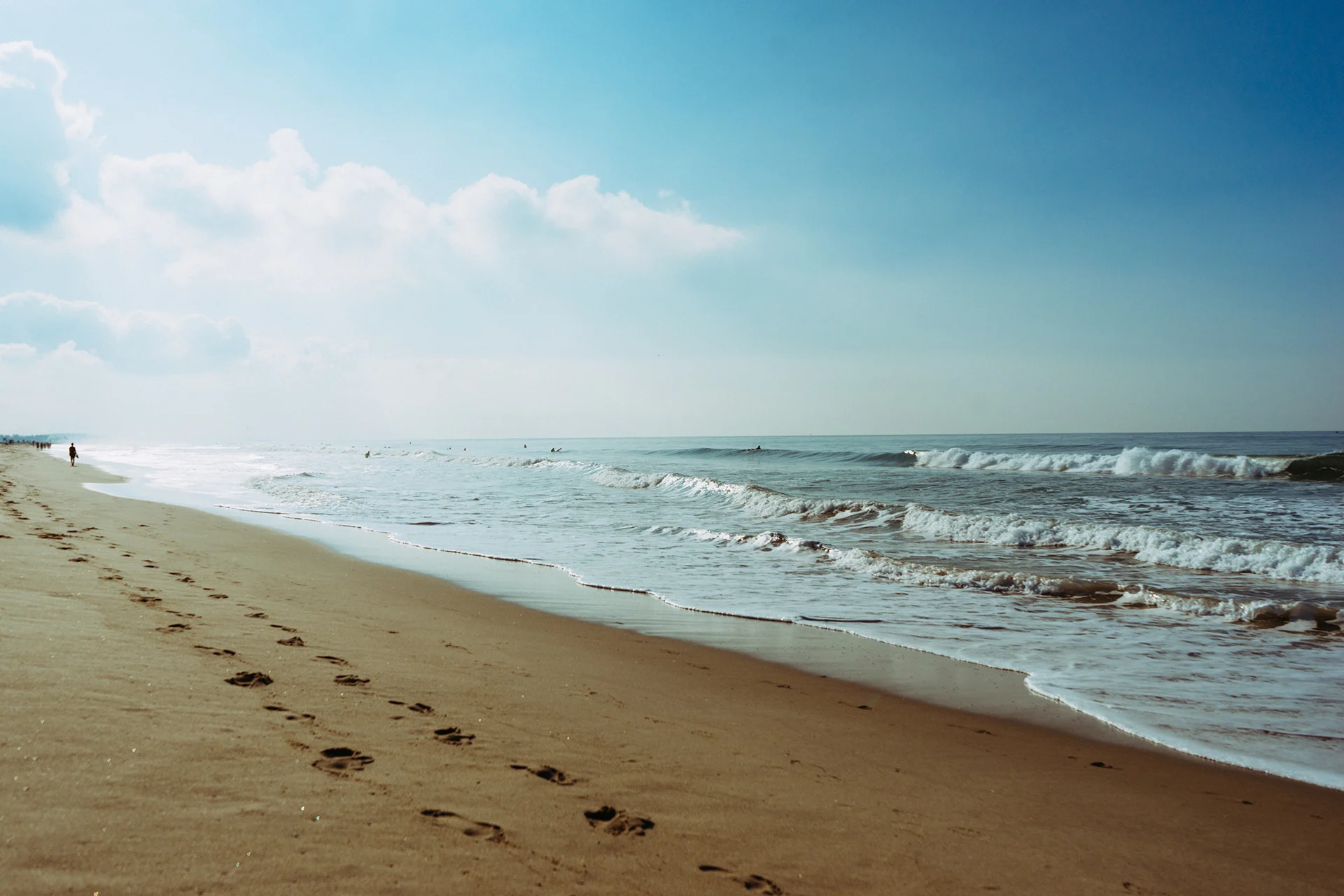 plastic_-_maintenance_-_sea-beach-footprint-steps